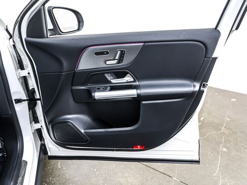 Used 2023 Mercedes-Benz GLA 250 image 25