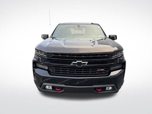 Used 2021 Chevrolet Silverado 1500 LT Trail Boss w/ Convenience Package II image 2