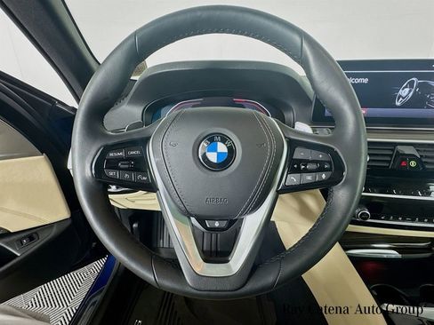 Certified 2023 BMW 530i xDrive w/ Premium Package image 11