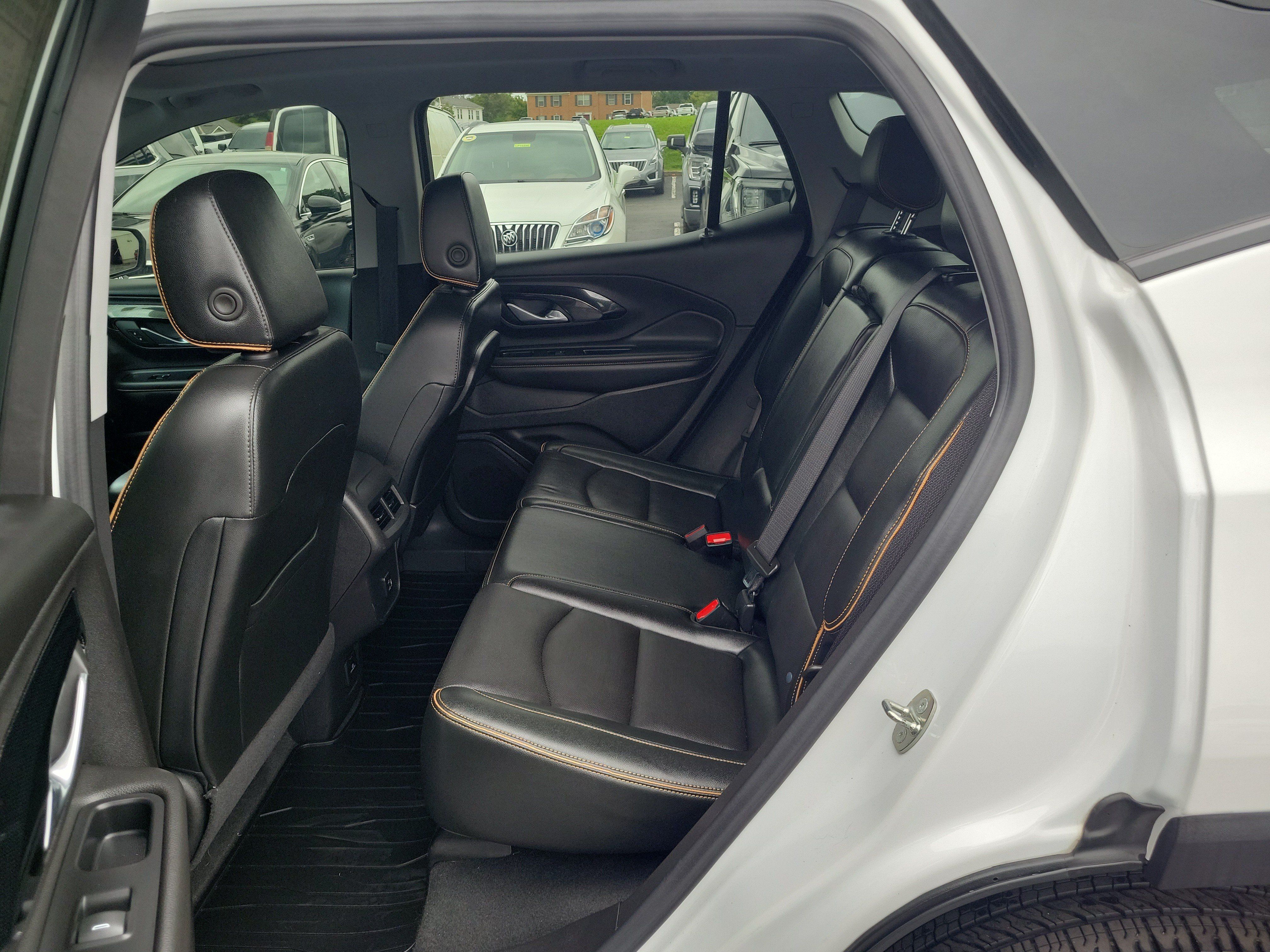 Used 2024 GMC Terrain AT4 AWD/4WD image 12