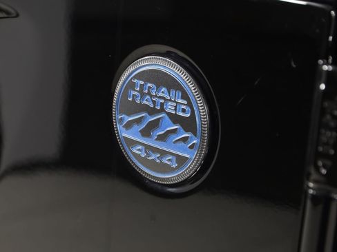 Used 2023 Jeep Wrangler Unlimited Sahara AWD/4WD image 25