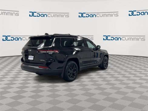 Used 2022 Jeep Grand Cherokee L Limited w/ Trailer Tow Group (B) image 8