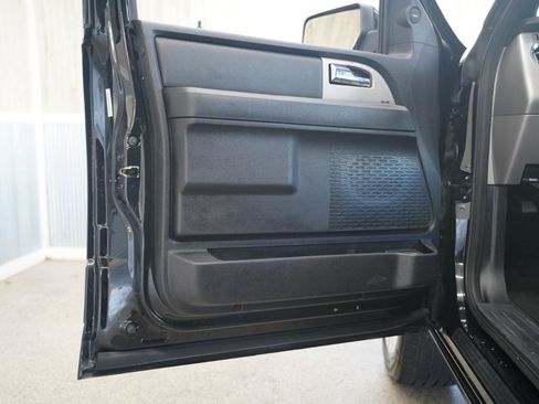 Used 2017 Ford Expedition EL Limited w/ Equipment Group 301A RWD image 27