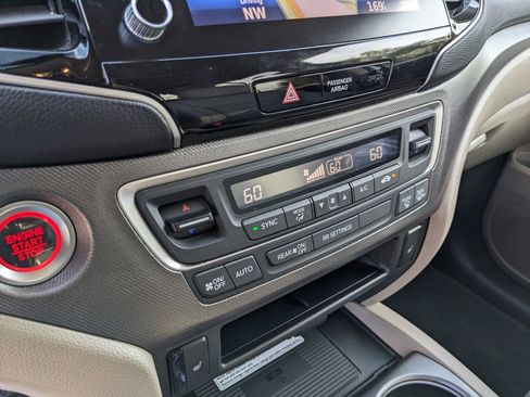 Used 2023 Honda Ridgeline RTL-E image 29