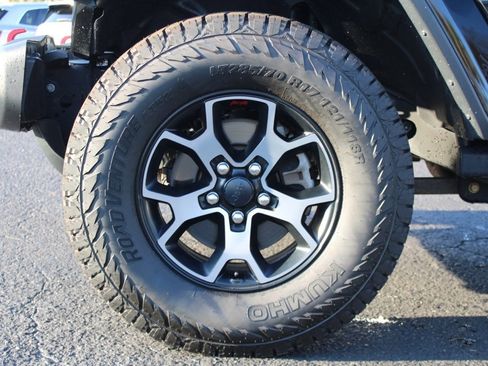 Used 2018 Jeep Wrangler Unlimited Rubicon image 15