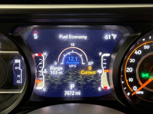 Used 2024 Jeep Wrangler Unlimited Sahara w/ Technology Group image 13