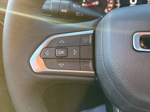 New 2026 Jeep Compass Latitude image 19