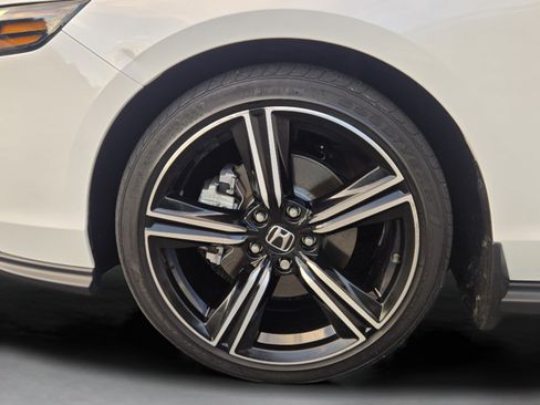 Used 2023 Honda Accord Sport image 31