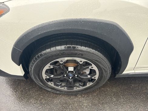 Certified 2023 Subaru Crosstrek 2.0i Premium image 8