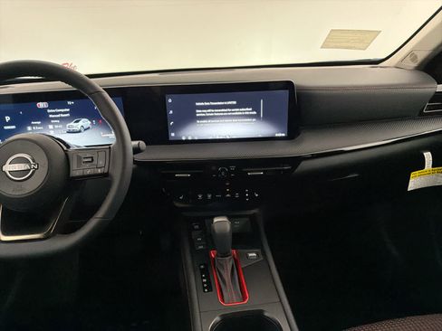New 2026 Nissan Kicks SR w/ SR Premium Package image 13