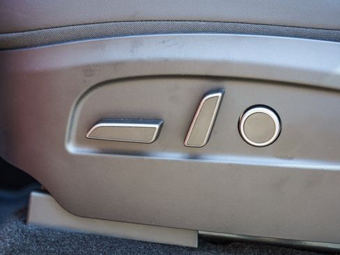 Used 2026 Tesla Model Y AWD image 5