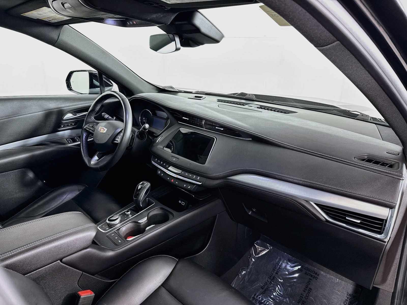 Used 2019 Cadillac XT4 Premium Luxury AWD/4WD image 25