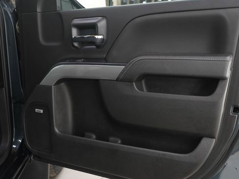 Used 2018 Chevrolet Silverado 1500 LT w/ All Star Edition image 9