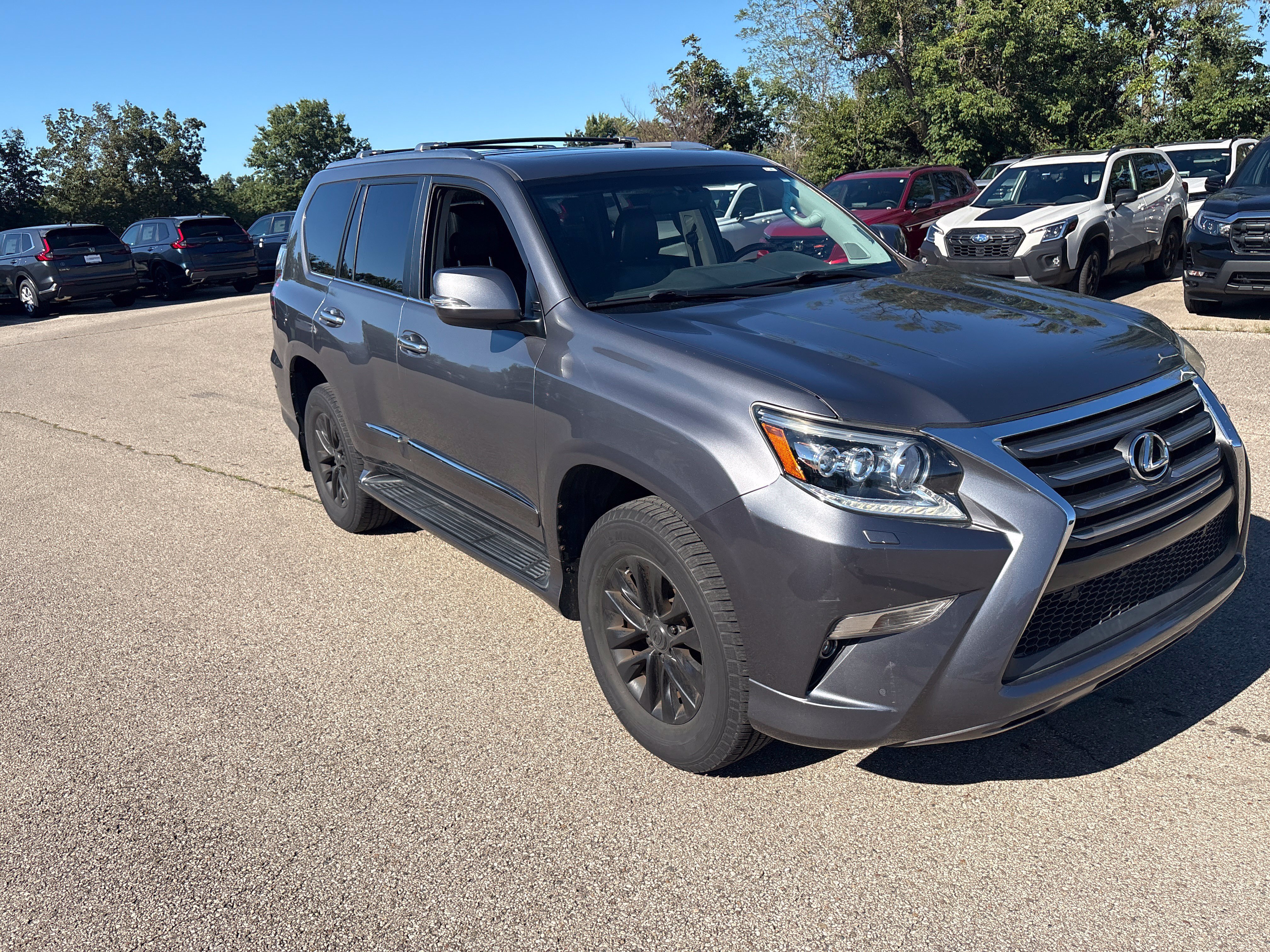 Used 2016 Lexus GX 460 w/ Premium Package AWD/4WD image 17