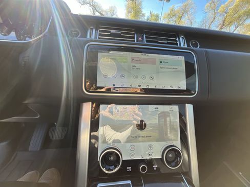 Used 2020 Land Rover Range Rover Long Wheelbase HSE image 11