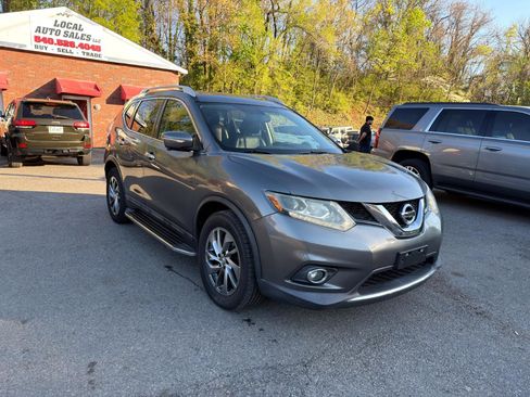 Used 2015 Nissan Rogue SL w/ SL Premium Package image 3
