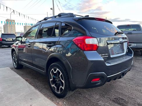 Used 2017 Subaru Crosstrek 2.0i Limited image 5