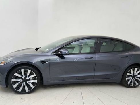 Used 2025 Tesla Model 3 Long Range image 3
