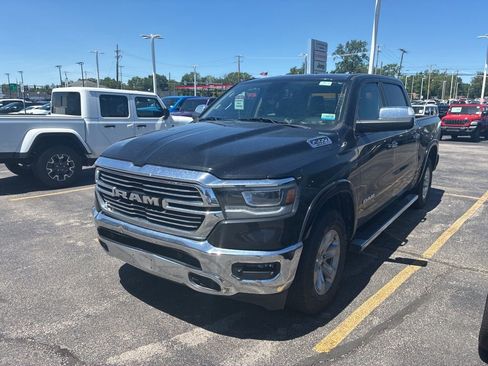Used 2020 RAM 1500 Laramie AWD/4WD image 2