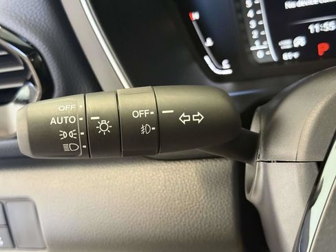Used 2025 Honda Pilot Black Edition image 33