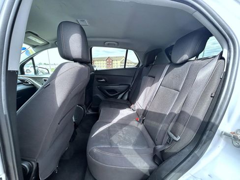 Certified 2019 Chevrolet Trax LS w/ Tint and Cruise Package AWD/4WD image 19