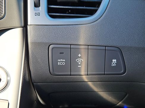 Used 2013 Hyundai Elantra GLS w/ Preferred Pkg image 15