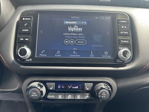 Used 2024 Nissan Kicks SR w/ SR Premium Package FWD image 14