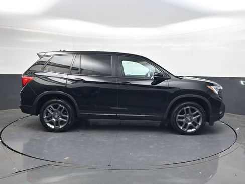 Used 2023 Honda Passport EX-L image 3