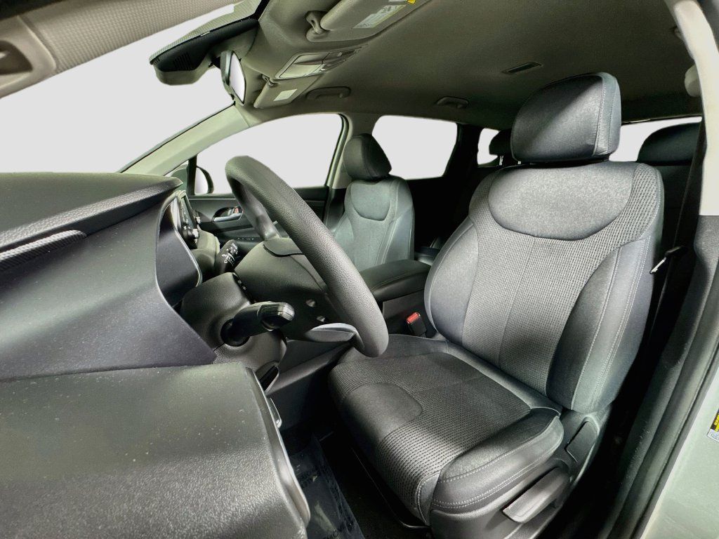 Used 2020 Hyundai Santa Fe SE AWD/4WD image 17