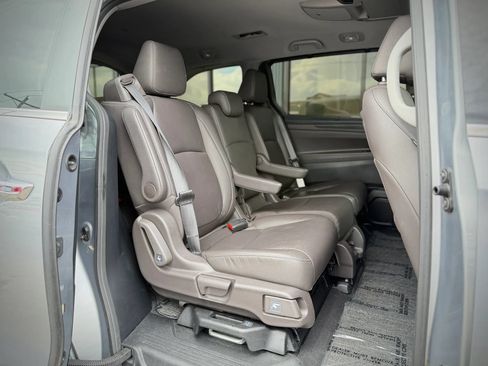Used 2021 Honda Odyssey Touring image 23