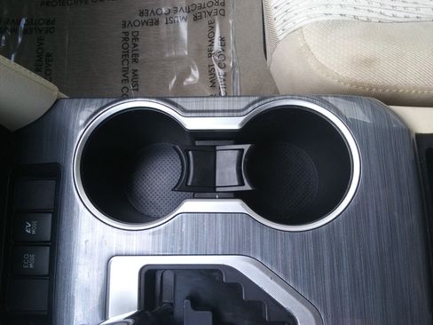 Used 2012 Toyota Camry LE image 16