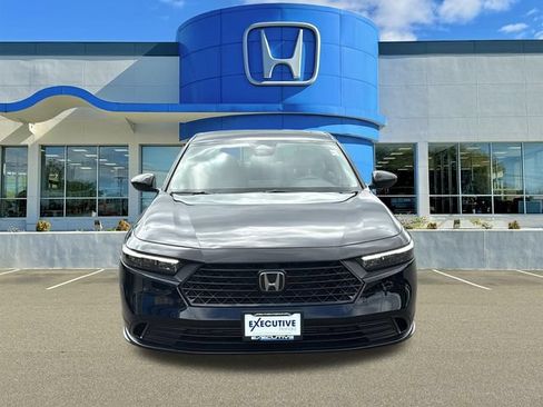 Used 2023 Honda Accord EX image 2