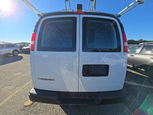 Used 2020 Chevrolet Express 2500 w/ Driver Convenience Package RWD image 4