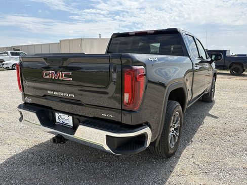 Used 2025 GMC Sierra 1500 SLT AWD/4WD image 5