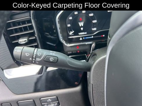 Used 2025 GMC Sierra 1500 Elevation image 26