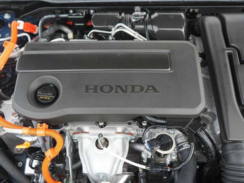 Used 2025 Honda Civic Sport image 9