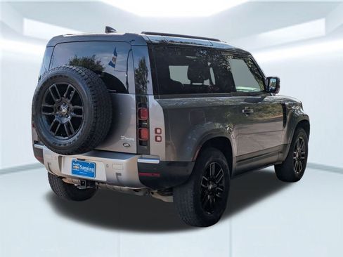 Used 2023 Land Rover Defender 90 S image 6