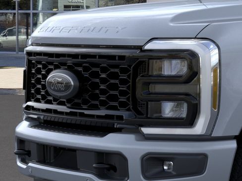 New 2026 Ford F250 Lariat w/ Black Appearance Package AWD/4WD image 18