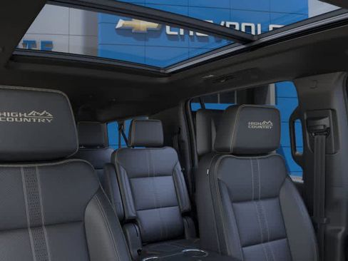 New 2025 Chevrolet Suburban High Country image 23