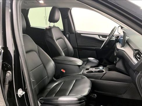 Used 2025 Ford Escape Platinum AWD/4WD image 31