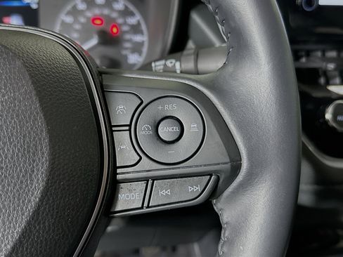Used 2023 Toyota Corolla SE FWD image 17