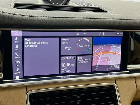 Used 2021 Porsche Panamera 4 image 16