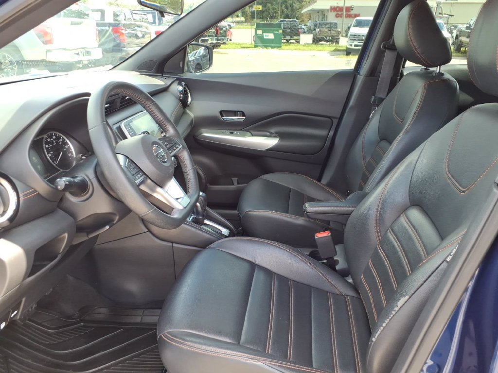 Used 2020 Nissan Kicks SR w/ SR Premium Package FWD image 24