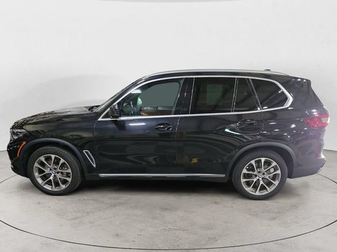 Used 2022 BMW X5 xDrive40i w/ Premium Package AWD/4WD image 2