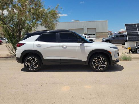 Used 2026 Chevrolet TrailBlazer RS w/ Convenience Package AWD/4WD image 9