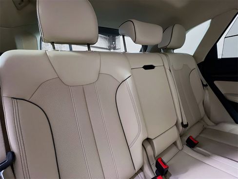 Used 2023 Audi Q5 2.0T Premium Plus w/ Premium Plus Package image 27