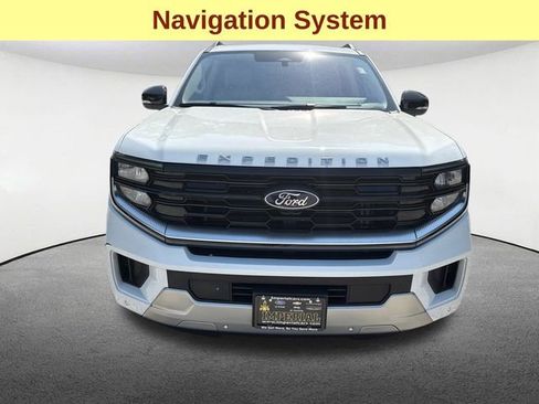 Used 2025 Ford Expedition Max Platinum AWD/4WD image 4