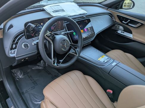 New 2026 Mercedes-Benz E 450 4MATIC Sedan image 12
