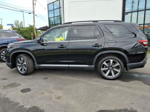 Used 2023 Honda Pilot Elite image 8