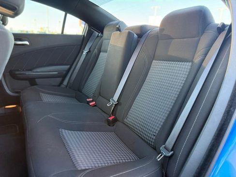 Used 2023 Dodge Charger SXT w/ Blacktop Package image 4